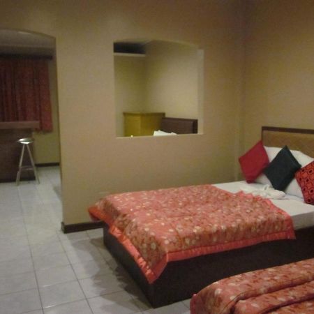 Hotel Casa Felipa Laoag Esterno foto