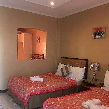Hotel Casa Felipa Laoag Esterno foto