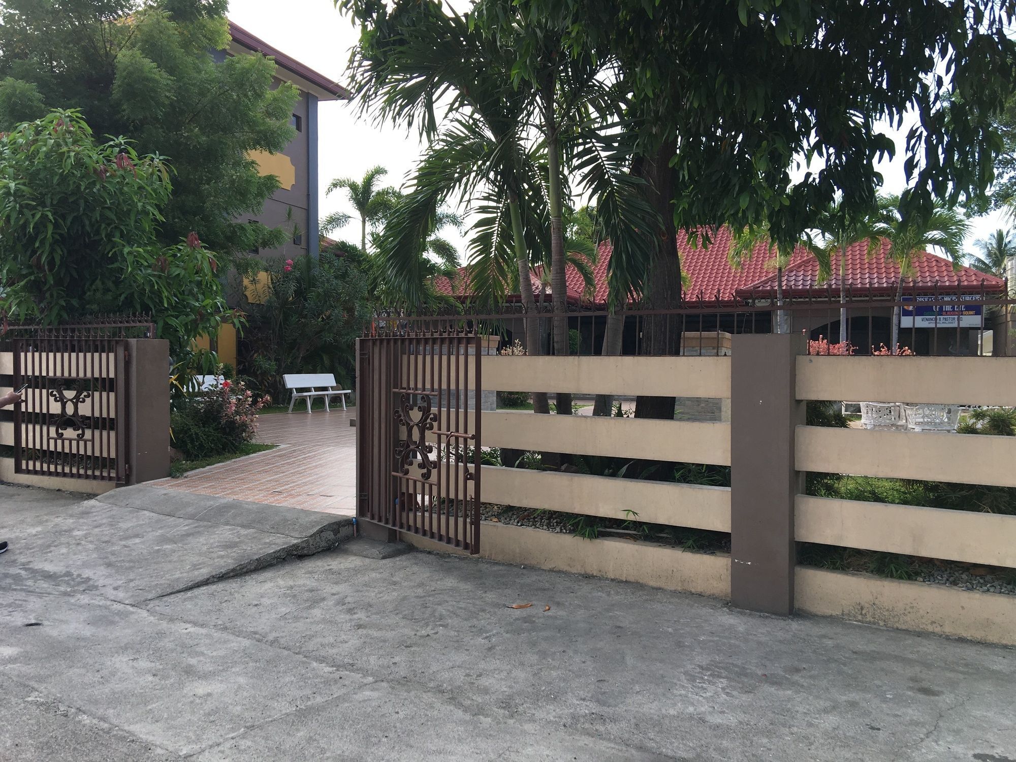 Hotel Casa Felipa Laoag Esterno foto