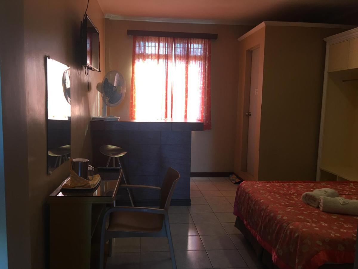Hotel Casa Felipa Laoag Esterno foto